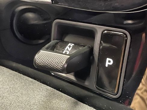 Used 2024 Porsche Taycan GTS image 31