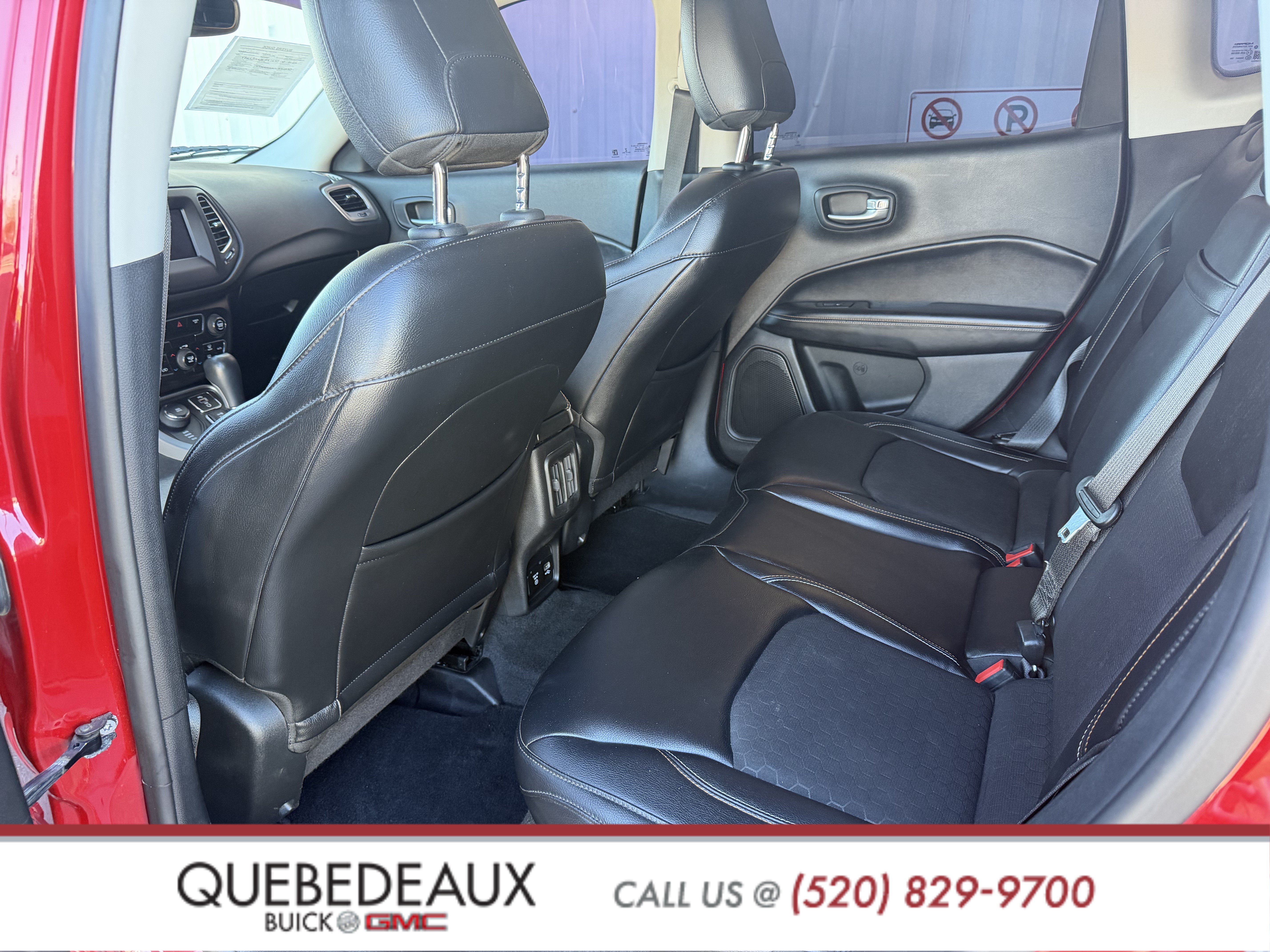 Used 2018 Jeep Compass Latitude w/ Popular Equipment Group AWD/4WD image 14