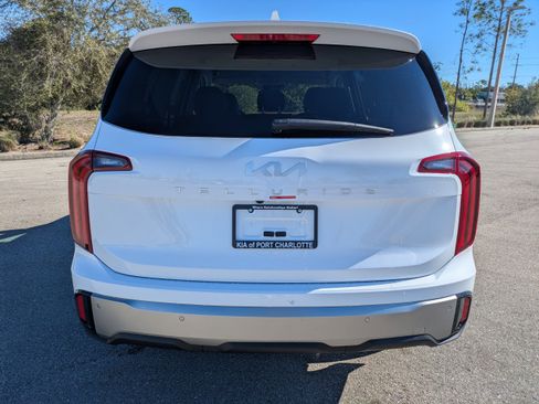 New 2025 Kia Telluride LX image 6