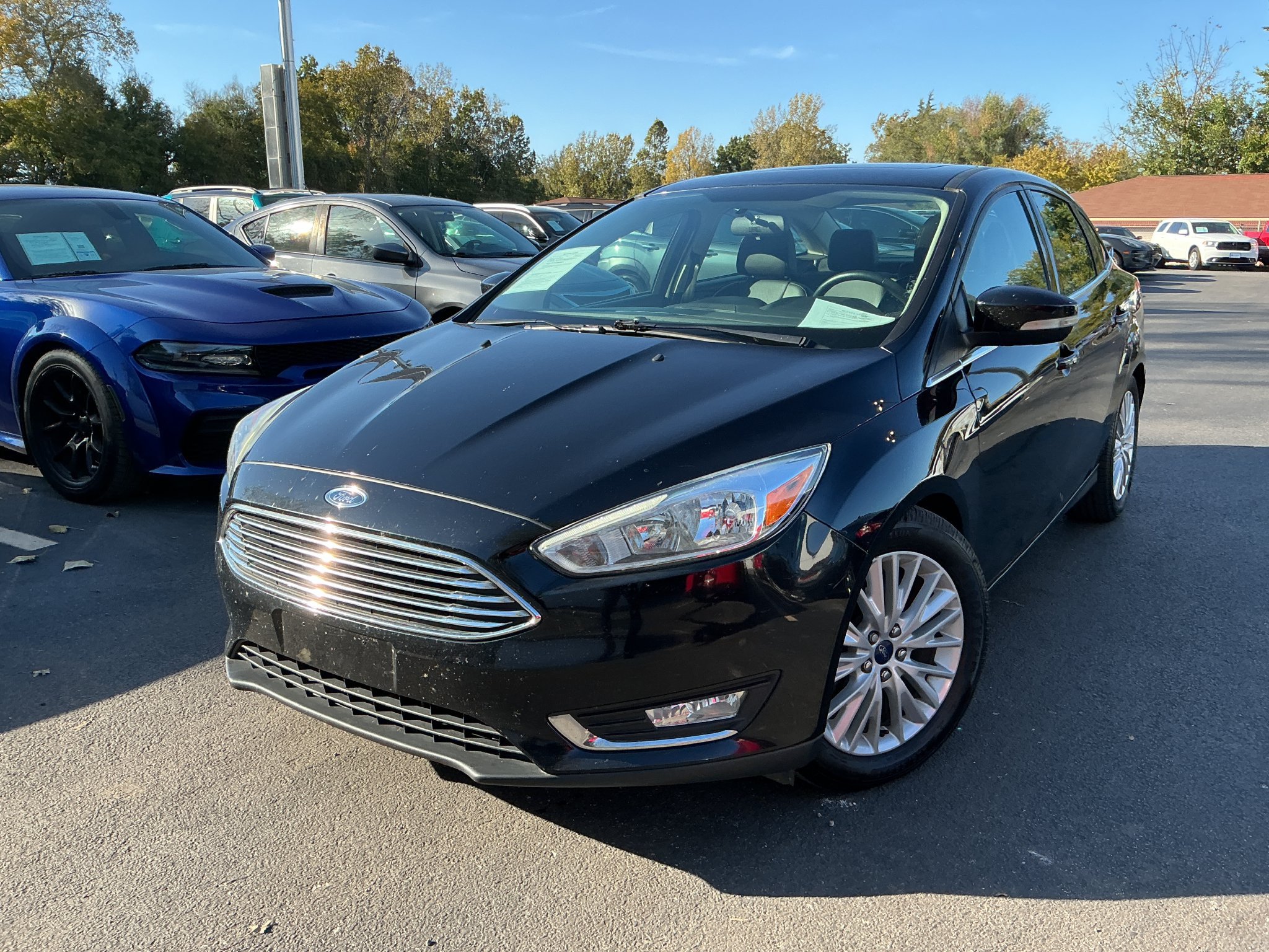 Used 2016 Ford Focus Titanium FWD image 2