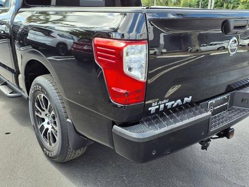 Certified 2021 Nissan Titan SV w/ SV Convenience Package image 13