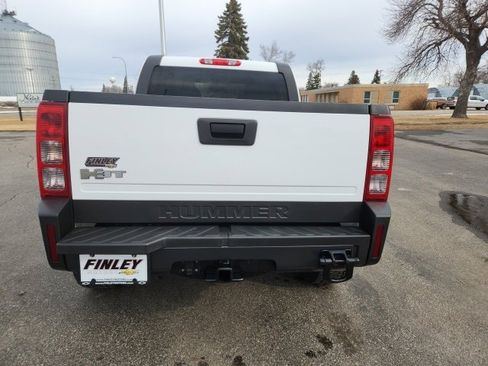 Used 2010 HUMMER H3T Luxury image 4