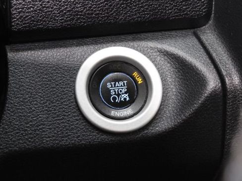 Used 2015 RAM 1500 Sport w/ Convenience Group AWD/4WD image 16