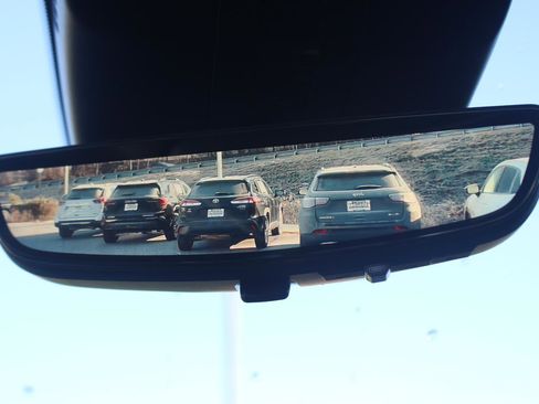 Used 2024 Chevrolet Traverse RS w/ LPO, Floor Liner Package image 32