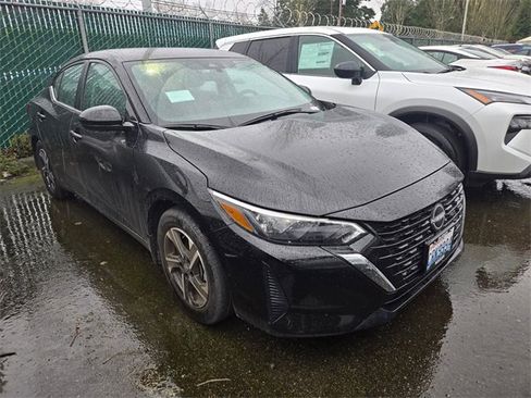 Used 2025 Nissan Sentra SV image 2