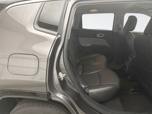 Used 2022 Jeep Compass Limited w/ Elite Group AWD/4WD image 18