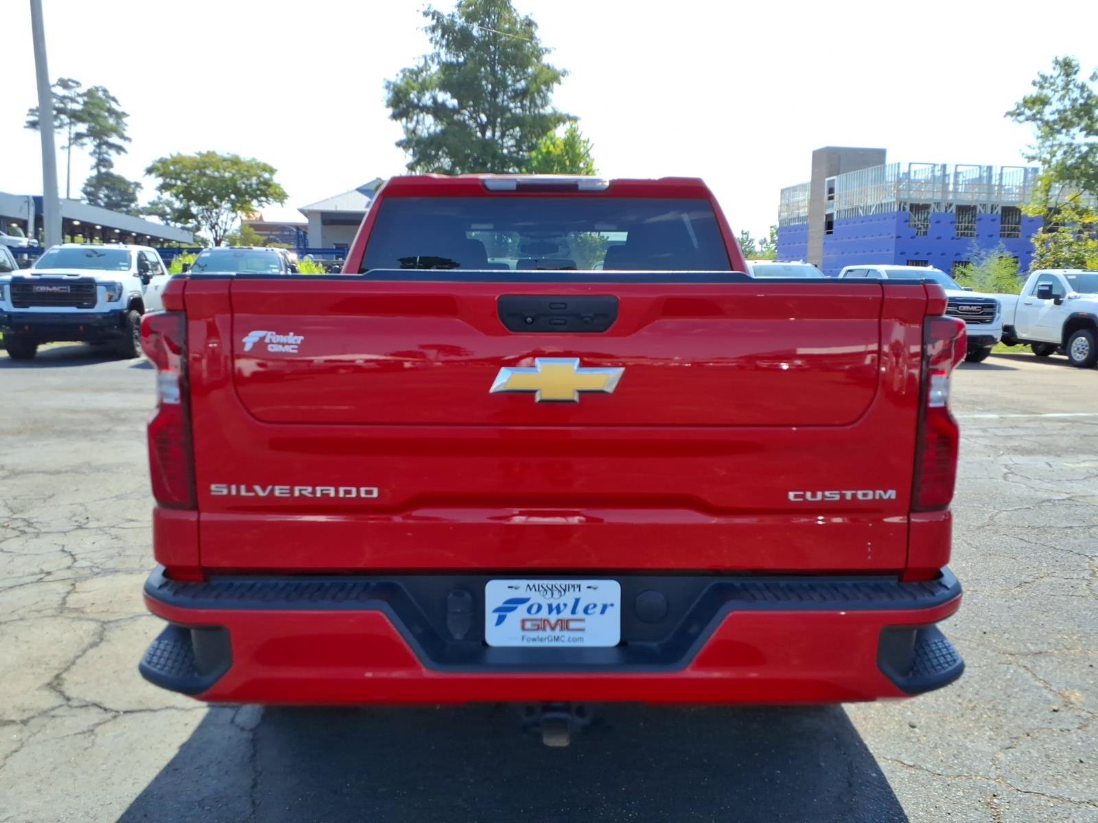 Used 2022 Chevrolet Silverado 1500 Custom AWD/4WD image 4