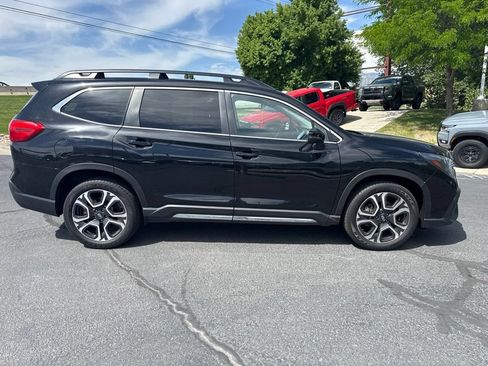 Used 2023 Subaru Ascent Limited AWD/4WD image 2