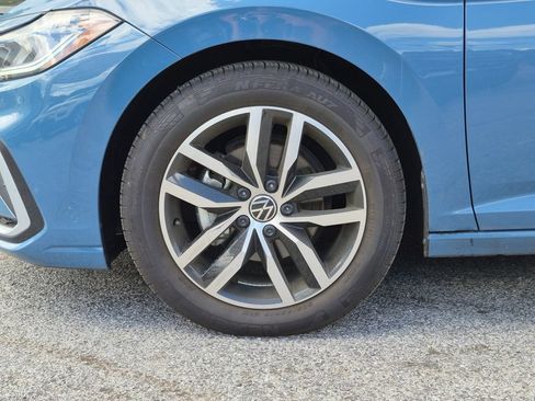Used 2025 Volkswagen Jetta SE FWD image 29
