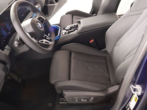 New 2026 BMW X3 xDrive30 w/ Premium Package AWD/4WD image 11