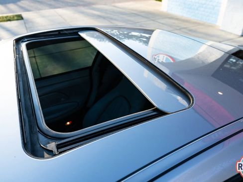 Used 2002 Porsche 911 Carrera image 16