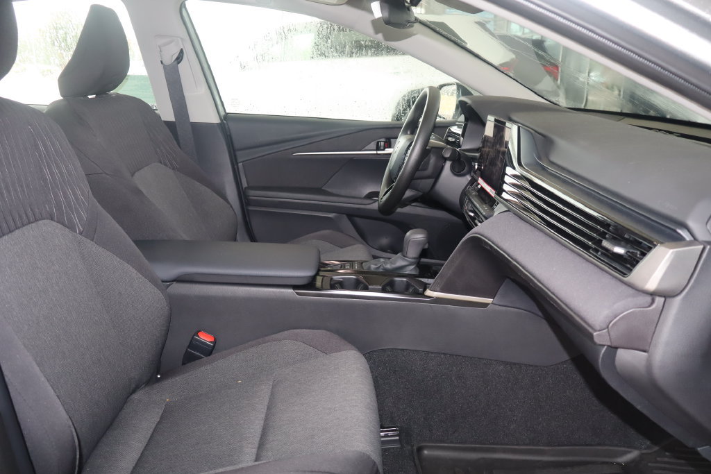 Used 2026 Toyota Camry LE FWD image 41
