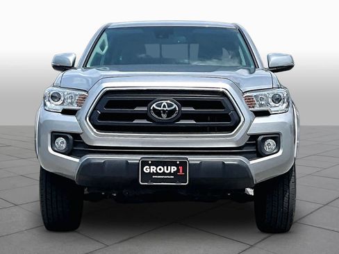 Used 2023 Toyota Tacoma SR5 w/ Technology Package AWD/4WD image 4