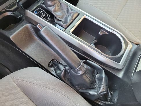 Used 2023 Toyota Tacoma SR5 AWD/4WD image 19