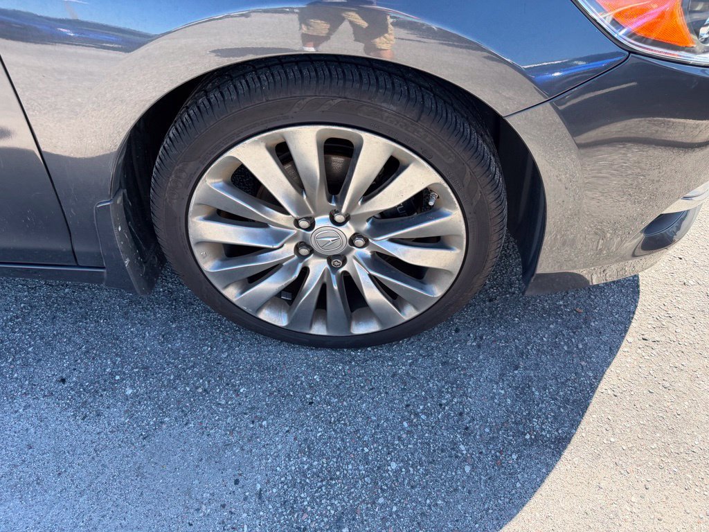 Used 2017 Acura RLX w/ Technology Package FWD image 4