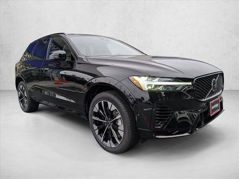 New 2026 Volvo XC60 T8 Plus w/ Protection Package Premier image 7