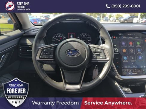 Used 2025 Subaru Outback Premium AWD/4WD image 17