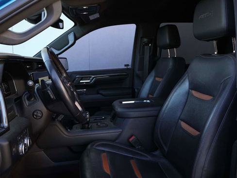 Used 2022 GMC Sierra 1500 AT4 w/ Sierra Safety Plus Package image 9