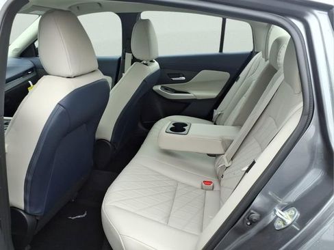 New 2026 Nissan Sentra SL FWD image 27