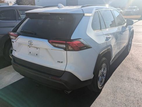 Used 2019 Toyota RAV4 XLE image 5