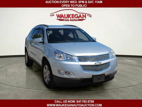 Used 2011 Chevrolet Traverse LT AWD/4WD image 3