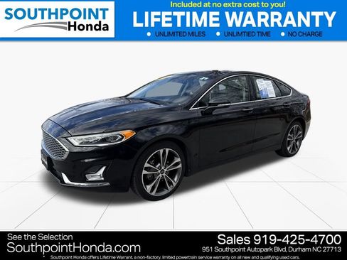Used 2020 Ford Fusion Titanium image 3