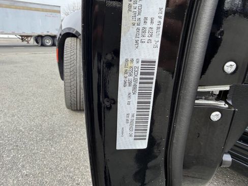 Used 2015 Dodge Charger SXT w/ AWD Plus Group image 29