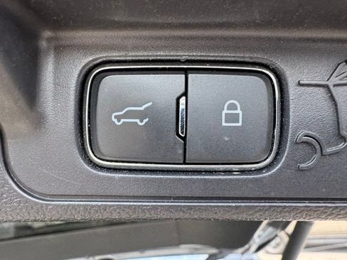Used 2022 Ford Explorer Timberline AWD/4WD image 9