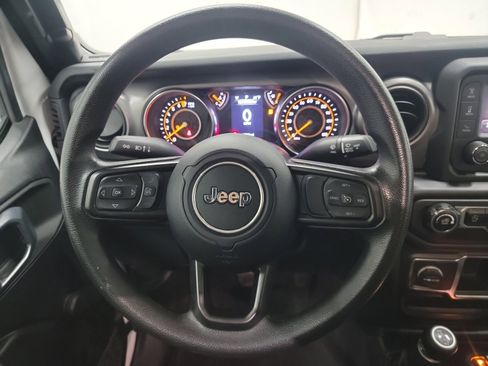 Used 2021 Jeep Gladiator Sport image 17