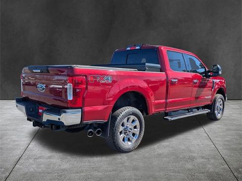 Used 2017 Ford F250 Lariat w/ Chrome Package image 4
