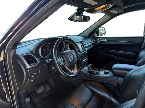 Used 2018 Jeep Grand Cherokee Trailhawk w/ Trailhawk Luxury Group AWD/4WD image 9
