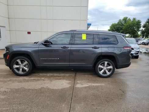 Used 2021 Jeep Grand Cherokee L Limited RWD image 8