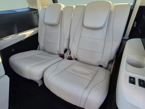 Used 2021 Mercedes-Benz GLS 450 4MATIC image 18