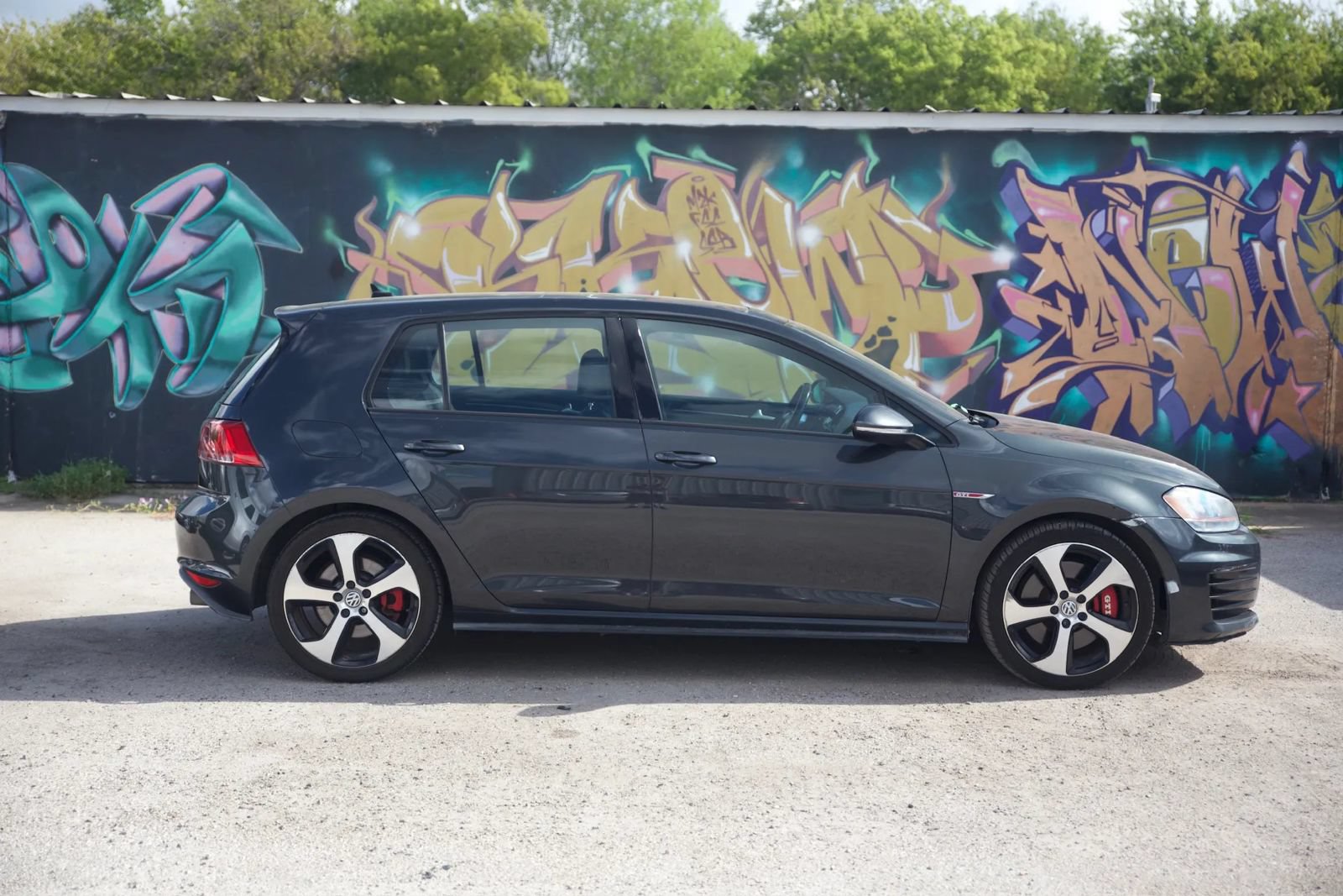 Used 2016 Volkswagen GTI Autobahn w/ Lighting Package (SEL) FWD image 30