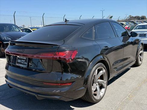 Used 2023 Audi e-tron S Prestige w/ Prestige Package AWD/4WD image 3
