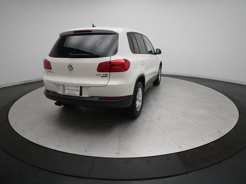 Used 2013 Volkswagen Tiguan SEL image 32