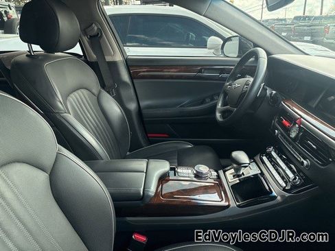 Used 2019 Genesis G90 5.0 Ultimate image 12