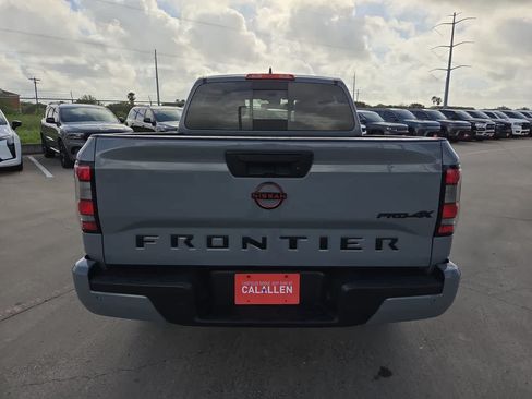 Used 2024 Nissan Frontier PRO-4X w/ Technology Package AWD/4WD image 13