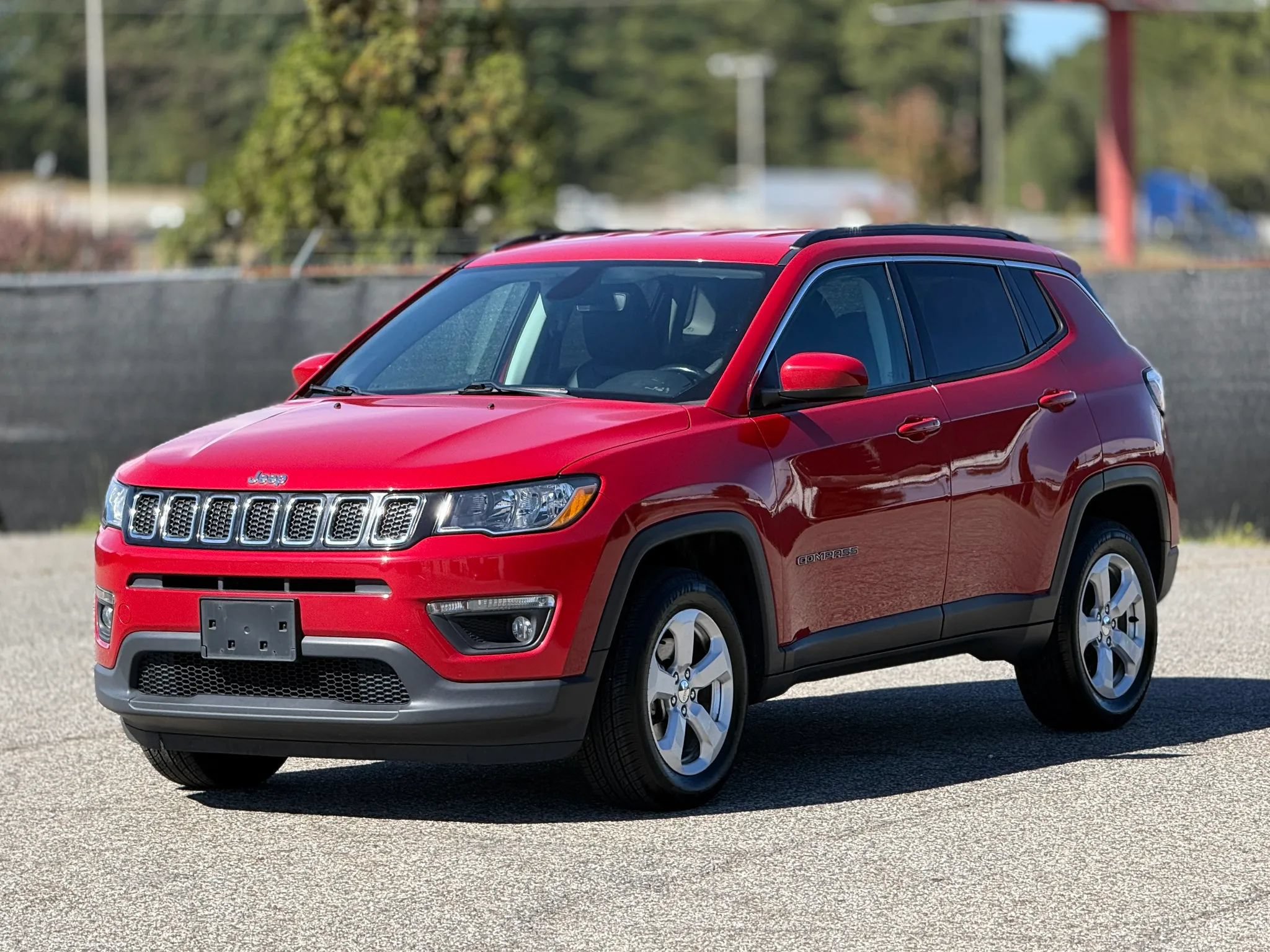 Used 2020 Jeep Compass Latitude w/ Cold Weather Group AWD/4WD image 6