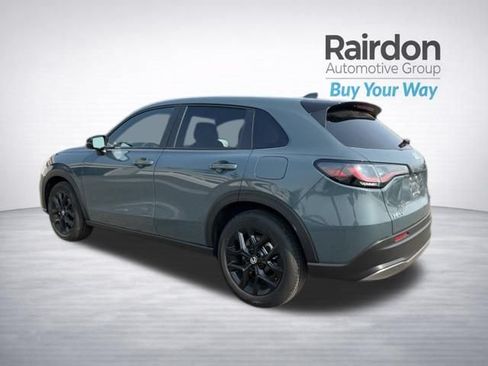 Used 2025 Honda HR-V Sport image 5