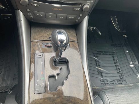 Used 2011 Lexus IS 250 w/ Premium Pkg Value Edition RWD image 19