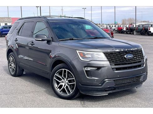 Used 2018 Ford Explorer Sport AWD/4WD image 2