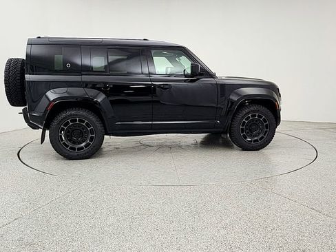 New 2026 Land Rover Defender 110 OCTA AWD/4WD image 4