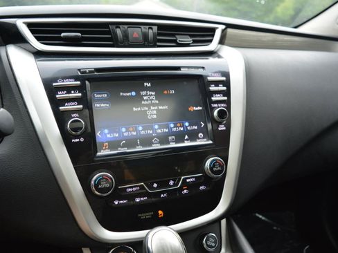 Used 2015 Nissan Murano SV w/ Premium Package FWD image 23