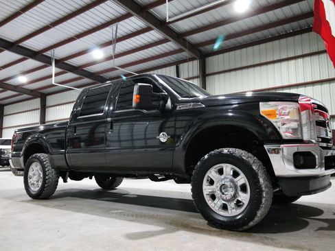 Used 2012 Ford F250 Lariat w/ Lariat Ultimate Pkg AWD/4WD image 16