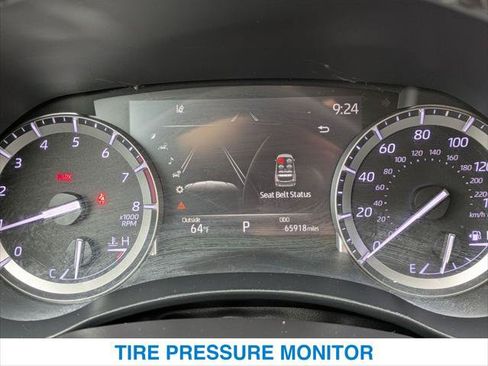 Used 2022 Toyota Highlander XLE FWD image 16