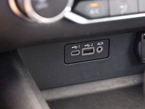 Used 2025 Nissan Altima 2.5 SV FWD image 18