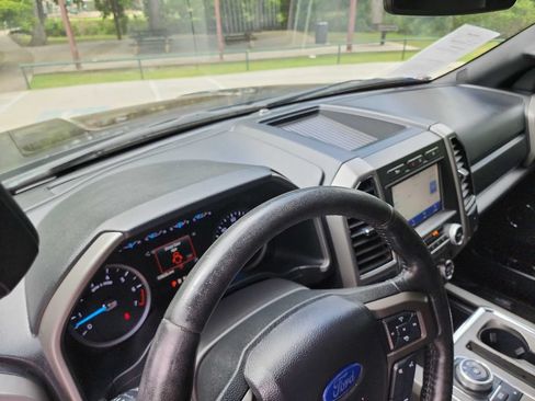 Used 2020 Ford Expedition Max XLT RWD image 23