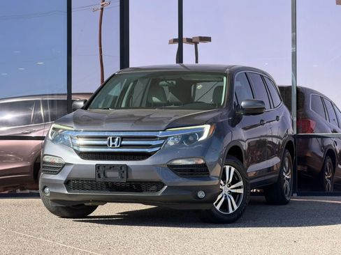 Used 2017 Honda Pilot EX image 2