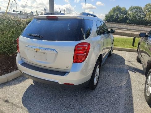 Used 2017 Chevrolet Equinox LT w/ Convenience Package FWD image 11